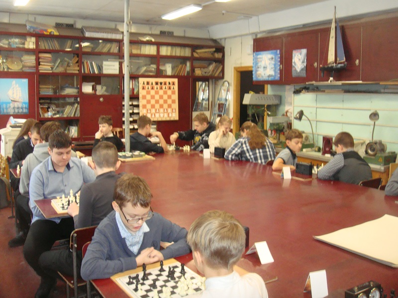 Турнир на первенство школы по шахматам (2 лига).